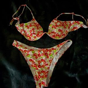 Medium Floral print underwire bikini from Shein